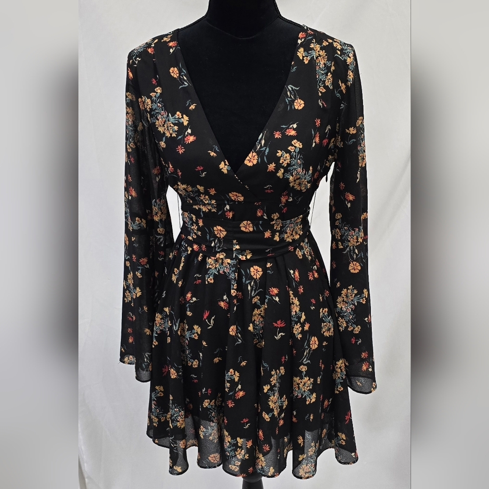 Free People women XS lilou floral‎ v-neck long sleeve bell sleeves dress whimsy - Picture 3 of 8